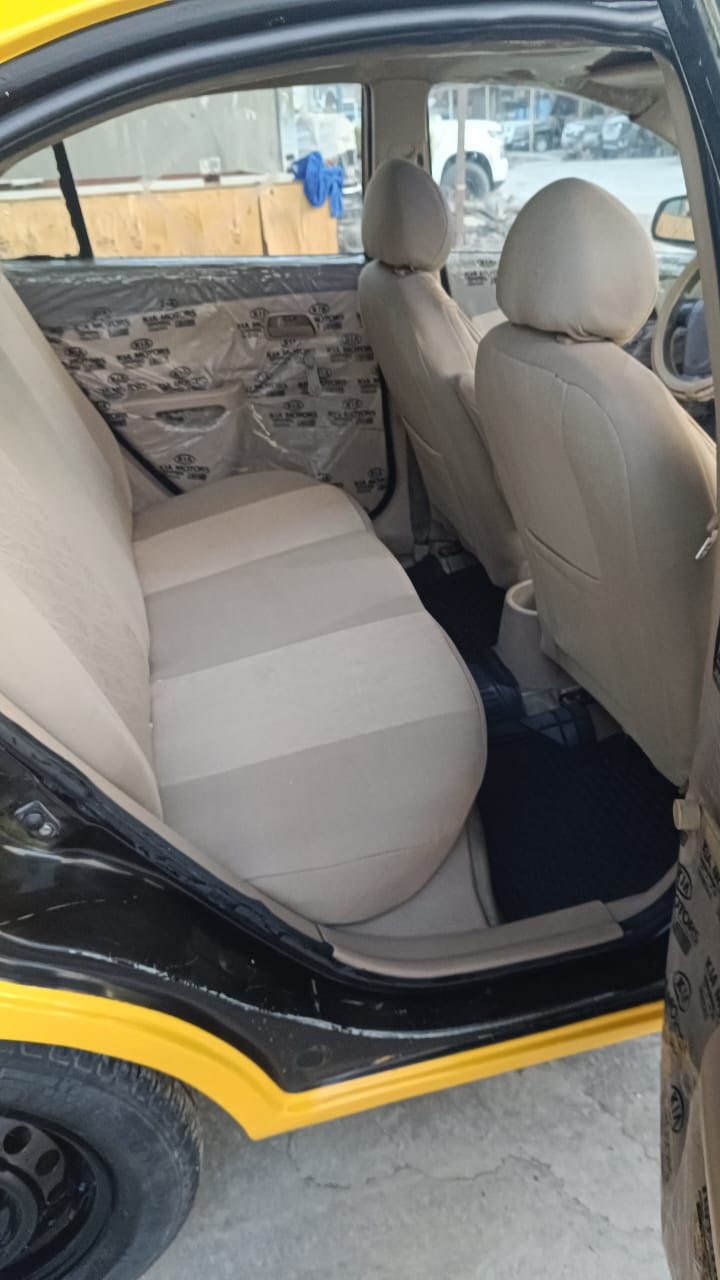 السلام عليكم ريو وارد امريكي موديل 2008 حادثه فقط بنيد جاهزه من كلشي ادامه كامله صبغه جديده باسمي سنويه 28 سعر 77بيه مجال بسيط مكاني بغداد ***********
