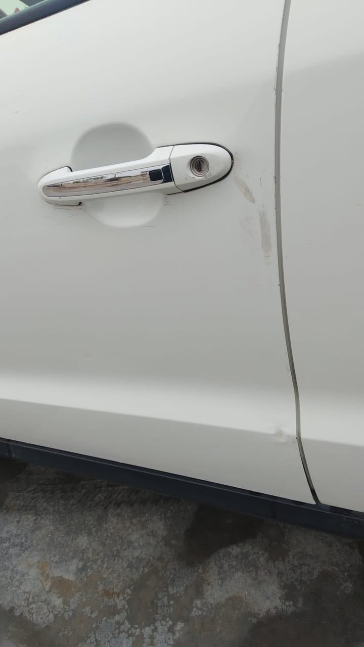 سنتافي خليجي موديل 2010 فول موصفات ع اخير ما بيه اي حادث غير بطش كم قطعه ابيع حزام مرشوش رش بدون معجون بدون دك بارد كير محرك مكفول تخم تاير حداديه جديده ***********
115
