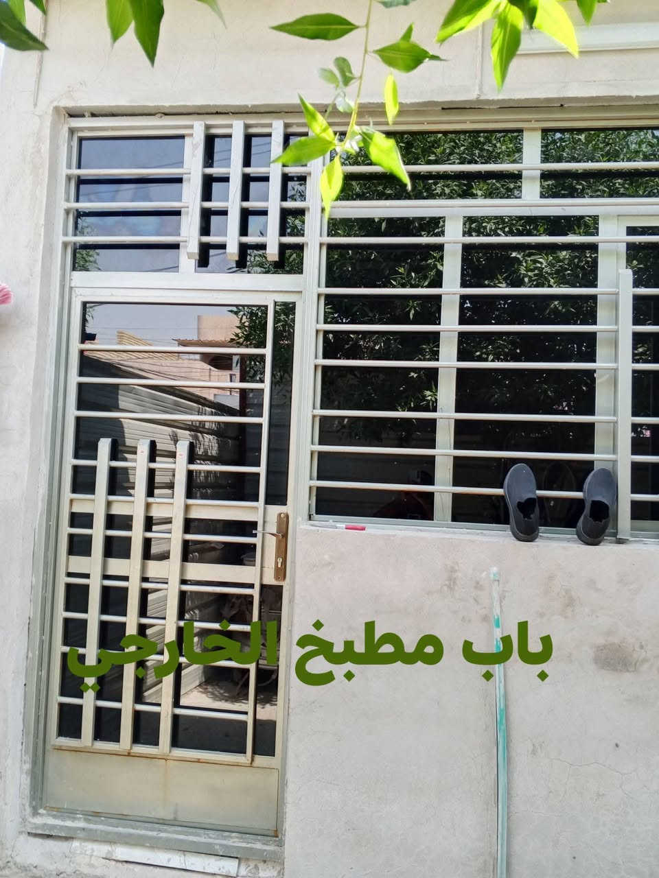 سلام عليكم بيت تجاوز للبيع مساحته 240م زعفرانيه شارع معهد خدمات كامله مي كهرباء مجاري تبليط موقعه ممتاز بنص بيوت طابو الاستفسار اتصل ***********
