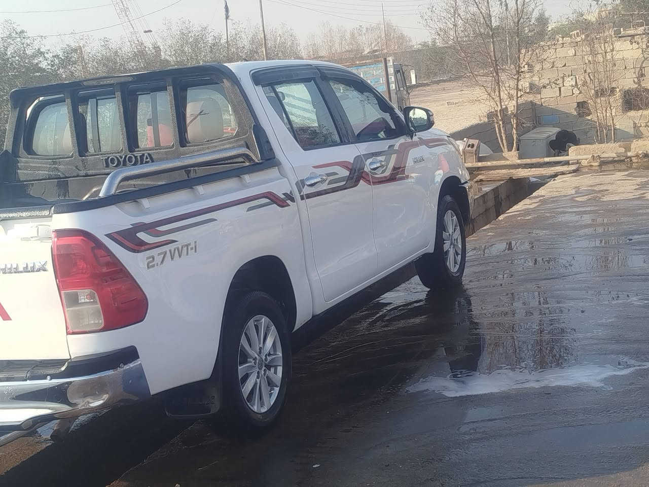 سلام عليكم بيكم 16 العنوان زبير السعر180.   ***********
