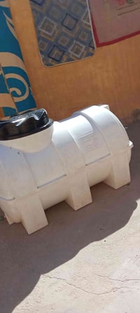 مقطوره للبيع الاصليه ٠٧٨١٦٥٠٣١٢١