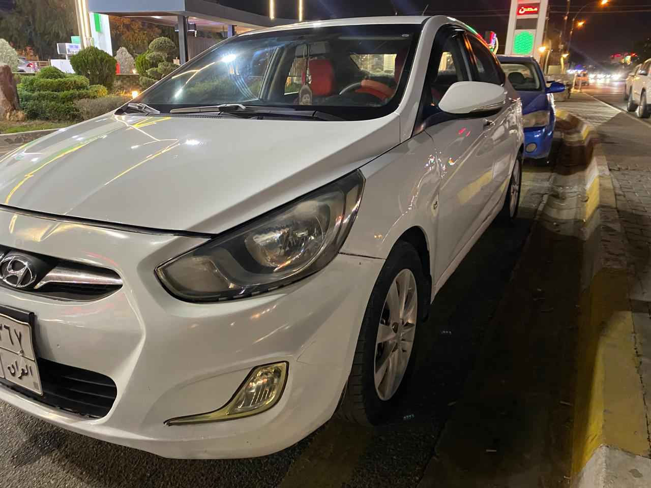 خليجي موديل 2012
بدون صبغ 
بيها 3 قطع بارد 
مكينه جديده تبديل بلادي 
مكان كركوك 
السعر 97 بي مجال بسيط كلش 
*********** Singapore
