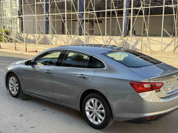 شوفليت ماليبو ٢٠٢٣
(السعر فقط 113$بيها مجال ).    
***********
‎سةيارةي مواصفات LT يعني شاشة و كاميرة و حساس و شاشة كبير و كوشن هيتةر و كرباء و بسمة و تشغيل عن بعد بيها 
صبغ بيها جمالغ و باب بدون دواخل و بدون ارباك بجم كبس شرط سونار

جاملغ و دةركةي سبوغة بةبي دةواخل و بةبي هيج ئيرباگ تةقينةك
