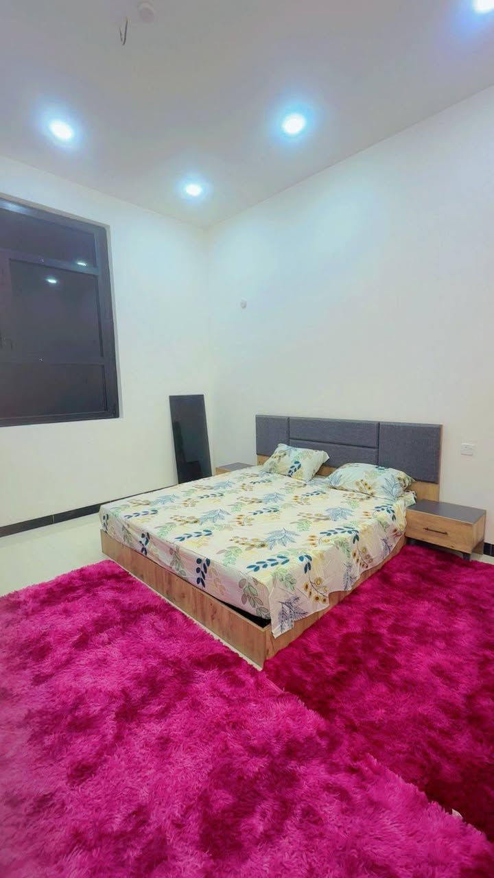 عن فتح الحجوزات طيلة ايام الاسبوع وباسعار تنافسيه
موثقه في تطبيق اجرلي 
المساحة دونم كامل 
توفر المساحات الخضراء وجميع وسائل الترفيه
بليارد
فيشه 
منضدة
نت
العاب اطفال 
مسبح مغلق ومفتوح بنفس الوقت
مكان شوي لجميع المشويات( باربكيو)
المطبخ كامل من كل اموره
غرفيتن نوم موثث 
مولده كبيره تسغيل اوتو
اليوسفيه عن سيطره بغداد 10 دقايق
للاستفسار
***********
