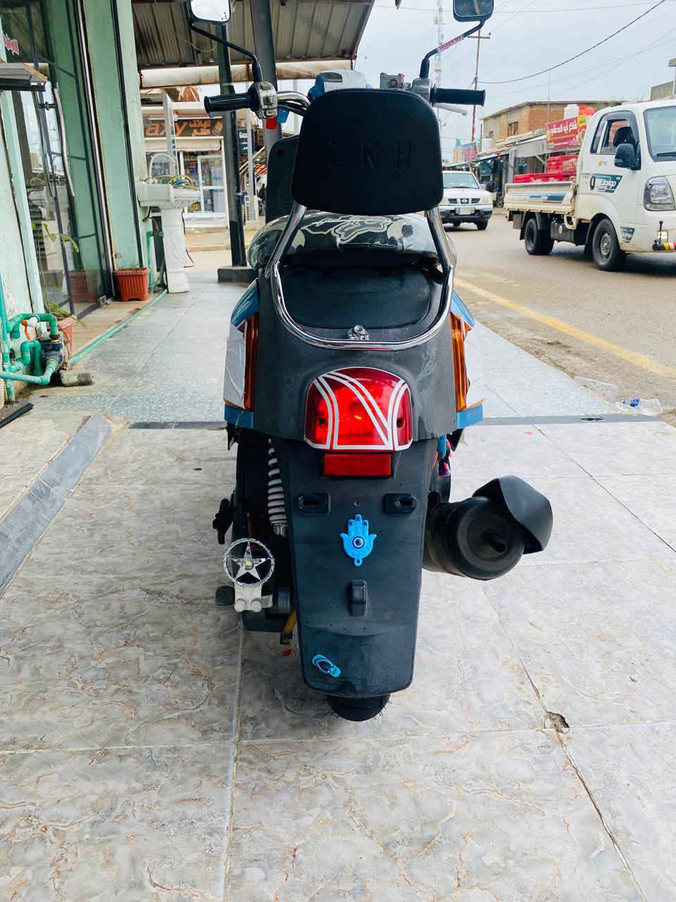 السلام عليكم ورحمه شباب ماكس بوليس نضيفه بمعناه الكلمه مكفوله كفاله عامه من كلشي ختم واحد ويه المكينه الدواخل ملح كلش دراجه ماصالرلها هواي من طالعه من المبه سعر خاص مكان واصط قضاء الزبيديه رقم ***********
