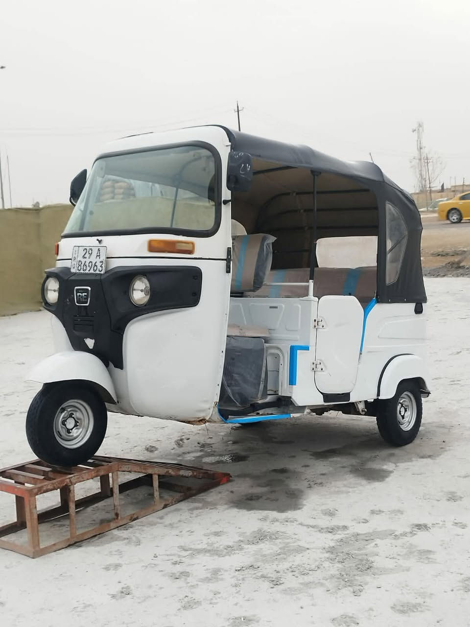 سلام عليكم
تكتك 21 شهر 8 
رقم واسط نكليزي تحويل ثاني يوم
مكاني قضاء النصر
***********
