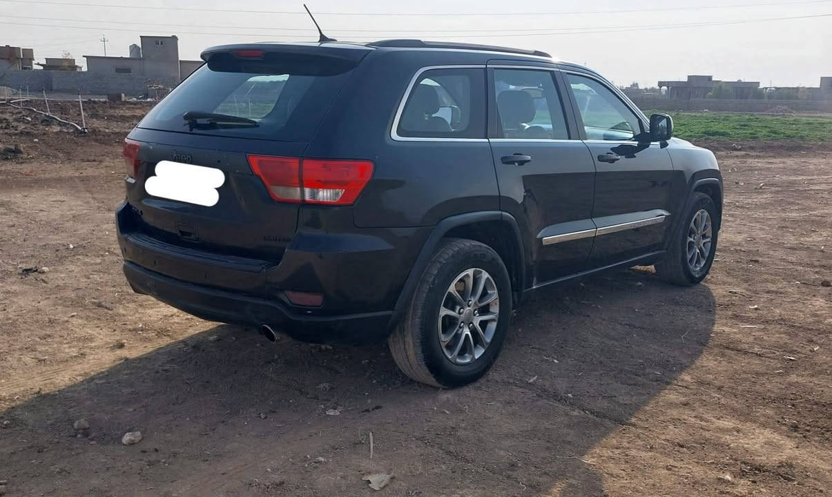 جيب لاريدو ٢٠١٢ رقم بغداد فور ويل بصمة كشن كهرباء تحكم ستيرن كشنات مكينة ٣٦٠٠ كير مكينة مكفول  جلد بصمة  بيهه ٣ قطع صبغ سيارة خير من الله مكاني ديالى الخالص ***********
