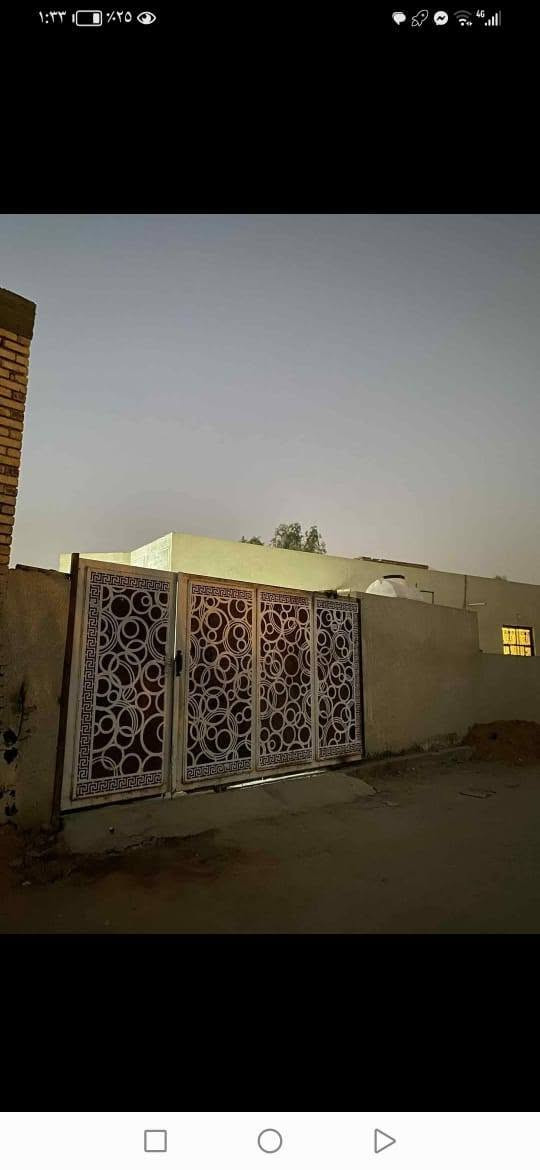 السلام عليكم بيت للبيع طابو زراعي المساحة ٦٠٠م 
بجانب عمارات الزيتون السكني
 يحتوي على غرفتين  ٤*٥م وصالة ٤*١٠م
ومطبخ حار ٣*٤ ومطبخ بارد ٤*٥ واستقبال ٤*١٤م
 وصحيات داخلية وصحيات خارجية 
ويحتوي على حديقة واسعة وايضاً گراج للسيارة 
للأستفسار الإتصال على هذا الرقم 
***********
