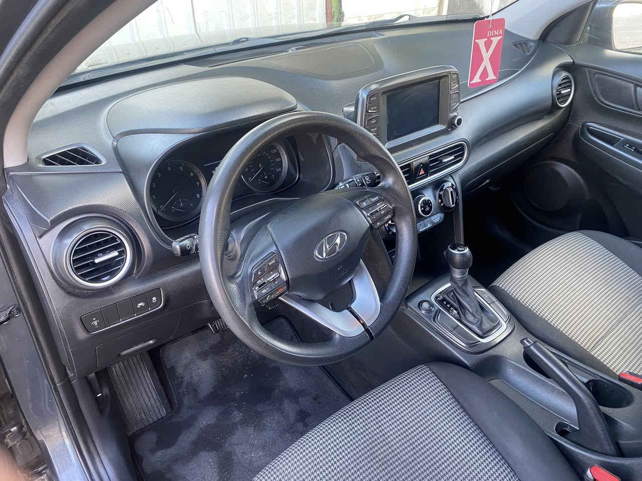 السلام عليكم
هونداي كونا ٢٠١٩ للبيع
مواصفاتها
محرك ٢٠٠ دوش تاخذ بانزين عادي ومحسن
مابيها ايرباك 
مابيها حجر بيئه
بيها بعض خدوش بسيطه
الاطارات نظيفه نوع MSشتائي وصيفي
ماشيه 66492 ميل
بيها صيانه كامله
بطاريه جديده وبلكات جديده ومجولات عدد ٢ ومروحه راديتر جديده وزيت المحرك 
السياره نظيفه جدا
مابيها اي غرامات
والسنويه ماساقطه
وسياره بسمي رقمها اربيل 
لونها رصاصي غامق (فيلي)
بيها وضعيه السبوتج للسرعه
التدفئه والتبريد شغال
سعرها ١٣٨ ورقه وبيها مجال 
يمكنكم الاتصال على الرقم
***********
عندي واتساب
علي
