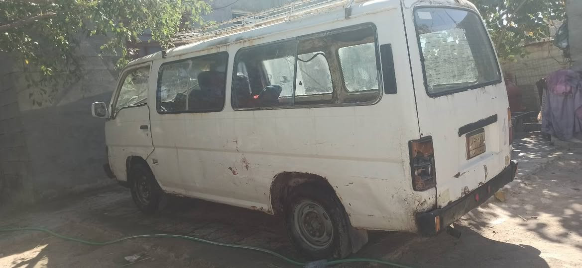 سلام عليكم كيه نيسان البيع سعر ١٣ وبيه مجال رقم ***********
