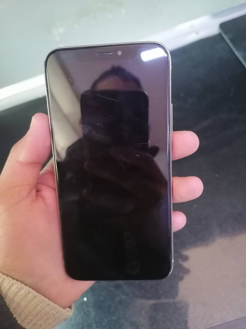 السلام عليكم ايفون اكس ذاكره 128 بطاريه 100 طافي سعر 75بي مجال ***********
