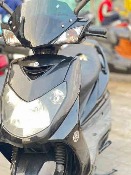 السلام عليكم دراجه سكنس فحل ياباني  نوزل خطين الدراجه خير من الله مكفوله كفاله عامه الدراجه كلشي شغال بيها ومابيها اي نقص مكاني الشعب السعر ٩٠٠ وبيها مجال بسيط حك الجيه الشراي يخابر ***********
