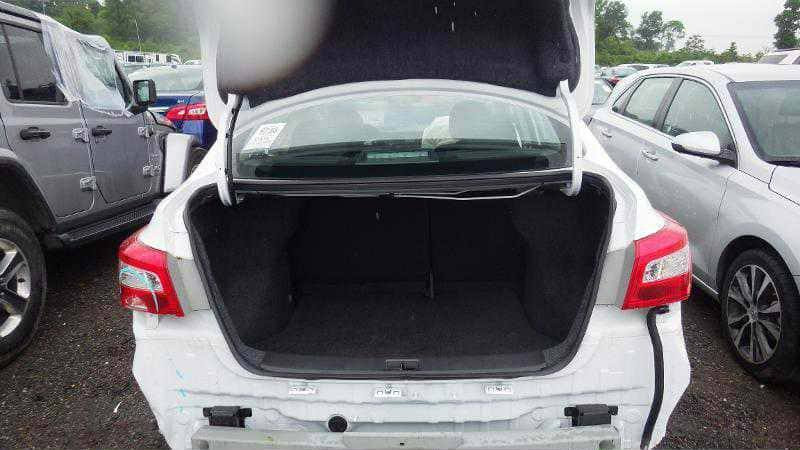 سنترا 2019 امريكي للبيع فقط بدون مراوس
حادث كلش خفيف موجود بالصور

گير محرك  حداديه كفاله

ماشيه 100500 الف ميل قابل للزياده

رقم بابل بإسمي تحويل ثاني يوم

السعر 125 

مكاني حلة ***********
