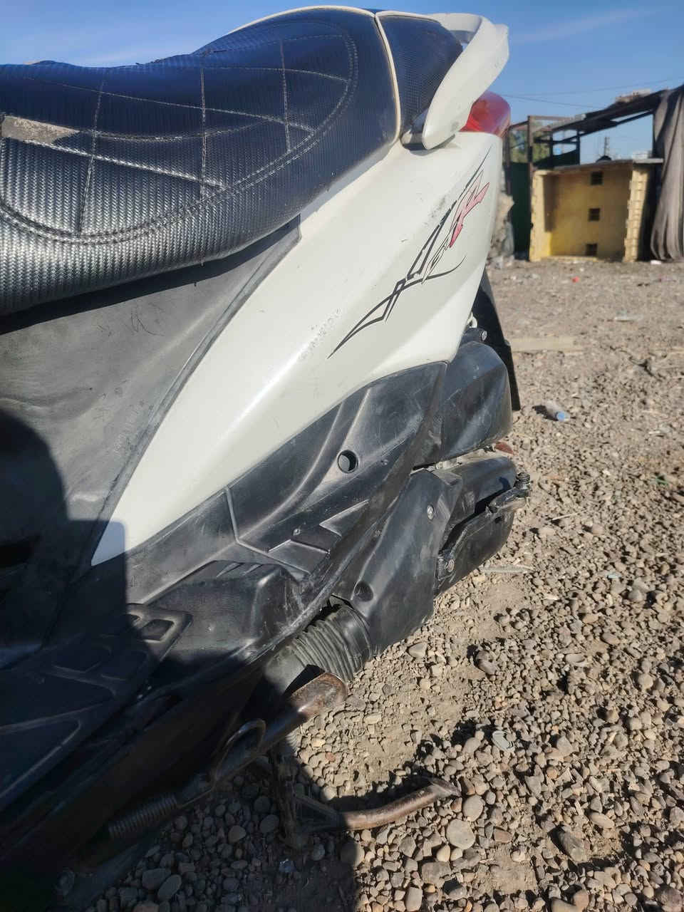 السلام عليكم
ماكس ثعلب للبيع دراجه بلاديه مابيه كل نقص نكره سلف بكل وقت مكينه ناعمه بلاديه شلعه معدل ترايك وين متريد قفل ستيرن قفل جنطه كله شغال لايت امامي عدسه زنون دراجه مابيه كل نقص السعر 425 وبيه مجال مكاني سلاميات ***********
