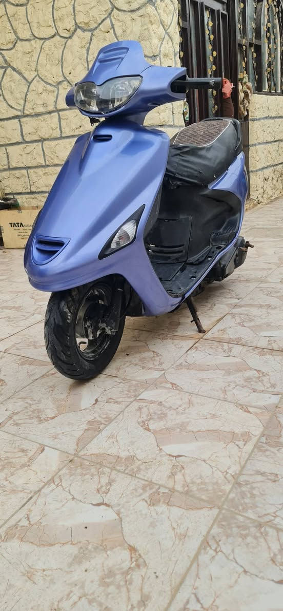 السلام عليكم 
فراشه للبيع 
سعر 275 وبيه مجال 
***********
