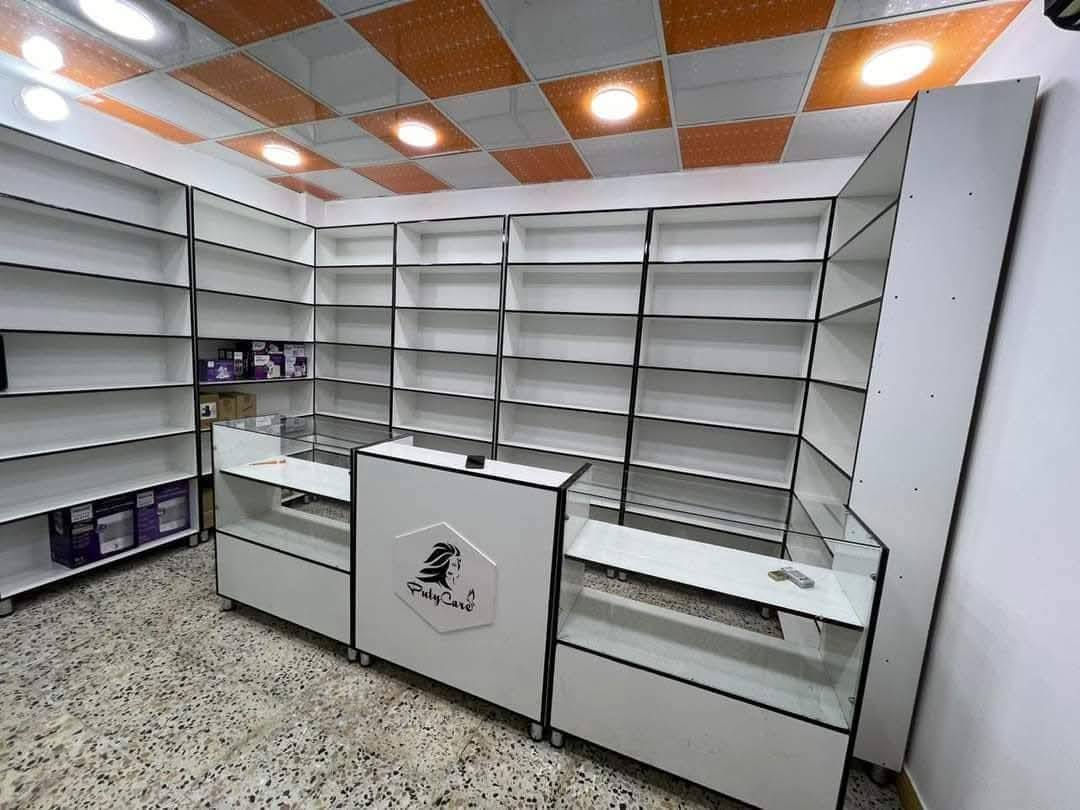 سلام عليكم يتوفر فاترينات جميع الالوان ولقياس فقط رفوف ب٥٥ القطعة وتوصيل ع قطعة ١٥ اذكمية سعر يتغير ‏‪***********‬‏
