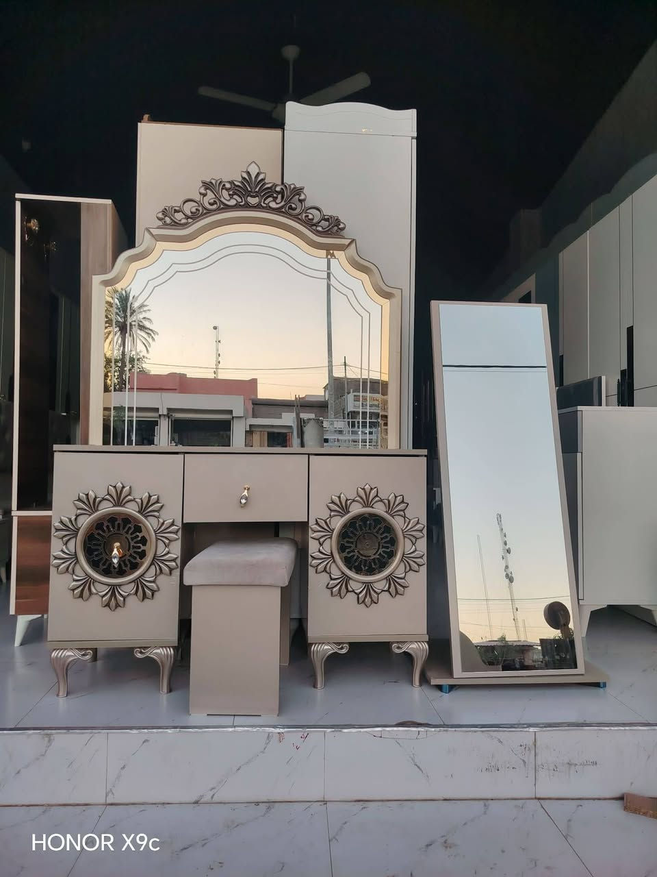 غرفه نوم تركي مستعمل نظيف يعتبر جديد ٩ قطع
لاستفسار *********** وتساب خاص
جلولاء سوك السبت
يوجد توصيل جميع مناطق ديالى
