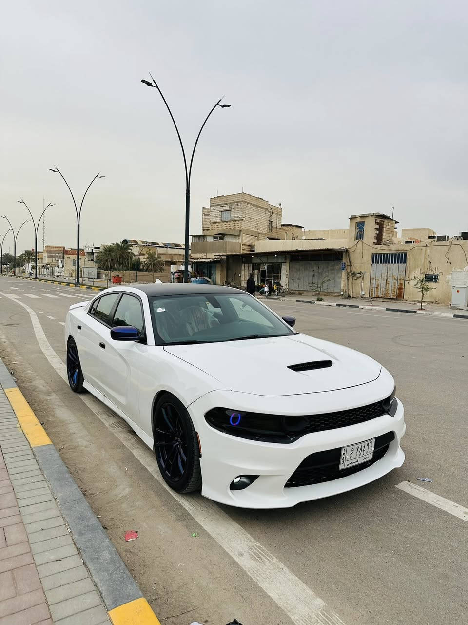 دوج جارجر rt 2021 سوبر تراك باك
ماشية 30 ميل سيارة جديدة كلش 
رقم بغداد باسم صديقي يريد تحويل 
ضربتها جاملغ وبنيد  وبيها كلير بدواخل بدون ضربة وموضح بلصور السيارة عليها إضافات كلش هواي فجوج بريمبو كبير 
صدر ب كامل Srt بلاد
لويات ايباخ
ويل دايتونة اصلي مشتغلة لونين يموت
كزوز ht powr بوابات وسطيات slp 
عليها برمجة كاملة من طول لطول حماوة وبانزين وكت اوف طلقات 
كفرات مكينة Srt 
دركة D مال وايد بدي اصلية 
داخل احمر كنتارة
دشبول خياط احمر واسودّ شغل دبي 
طبكة راديتر Srt 
بجم زنون 
عليها لد وحلقات متغير 
عليها سقف روز رايز واويل كاتش كان 
ولف حماوة مشيموتو
سيارة كلها مطقمها بنفسجي متغير شي مميز
سيارة نضيفة وجديدة كلش  
تعبان عليها وماناقصها شي سعر220 مجال قليل  مكان بصرة دور المحاربين
رقمي ***********
