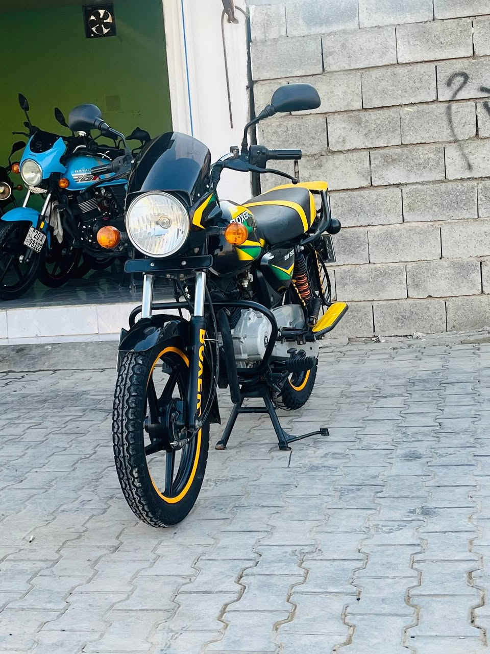 يالله السلام عليكم ورحمة الله وبركاته
بوكسر 22 مرقم ديالى انكليزي مشروع وطني شرط التحويل 
دراجه جديده مابيهه نقص محرك مكفول 
بيع بل نقد والقسط ماستر الرافدين فقط او مراوس بوكسر دايوان 
ديالى بعقوبة التحرير مقابل فوج ال 7 طرق بهرز 
***********
