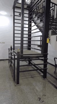 🔸️️ مجمع تجاري للايجار 🔸️
▫️ بمساحة 125 م٢
▫️ يتكون من ثلاث طوابق مع بيتونة و سطح
▫️ يحتوي على مصعد (وينج) مع الصحيات
▫️المجمع مجهز بالانارة و المراوح

ممكن أن يؤجر (سوبر ماركت / مول / مصرف أهلي / معمل و معرض ألمنيوم / معرض موبيليات)

العنوان📍 حله / نهاية شارع الري / بناية القسيم

للتواصل
***********
***********
