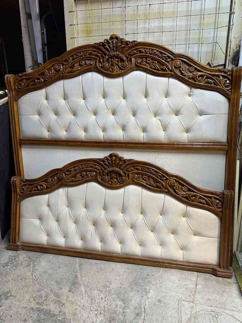 سلام عليكم 
غرفه نوم مستعمل صاج عراقي داخل وخارج ظهر جرجوبه 
دنك زان حاميل زان مصري  سرير منام زان مصري 
صوميه جربايه نفر عدد2 جديد
يدات جديد 
كيلون جديد 
بوري تعلاكه جديد 
مكان بغداد حي الاعلام شارع قطر الندى مجال مدرسه رفيده معرض يوسف الخفاجي 
الاسفسار على رقم ***********

