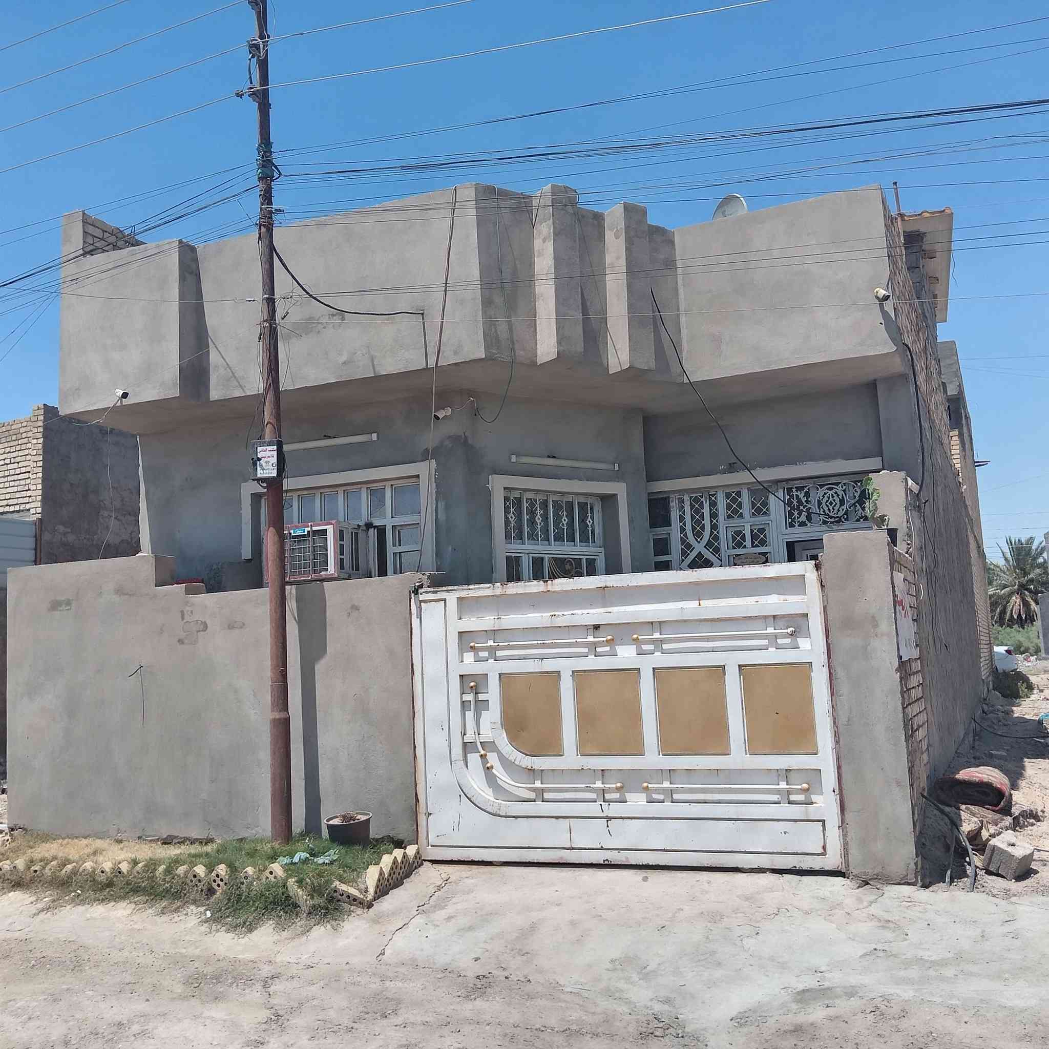 سلام عليكم
دار للييع مساحه 115 واجهيه 7
نزال 16
بشارع ابو ايوب
السعر 70 وبي مجال
رقم ***********
رقم***********
