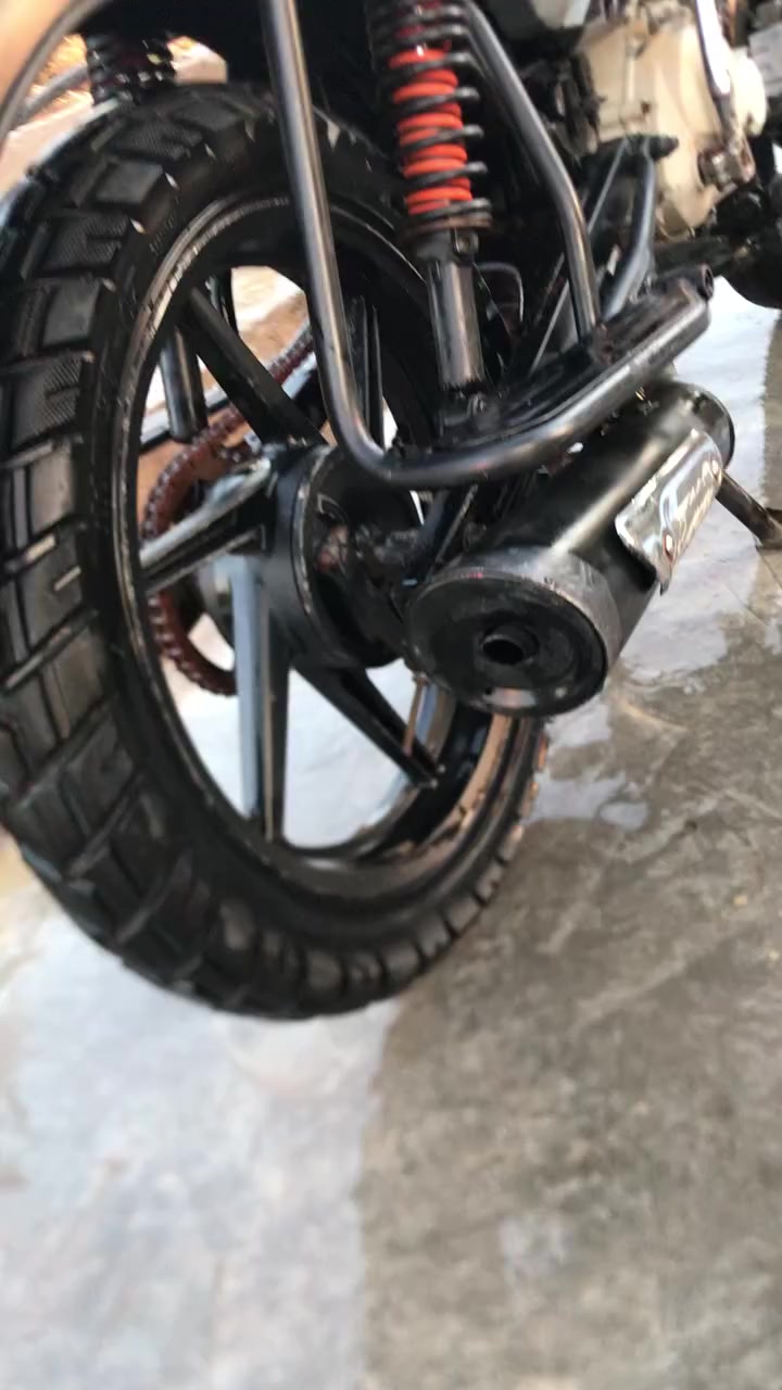 سلام عليكم بوكسر موديل 2021 أوراق اصولي شرط الترقيم ما مفتوحه ومكينتها خير من الله مكاني رفاعي السعر ٨٥٠ وبيها مجال الصينيه مال زنجيل موجوده كرهبايتها شغاله


**إذا كنت صاحب هذا الإعلان وتريد حذفه لأي سبب، رجاءا أرسل رسالة إلى الدعم الفني**