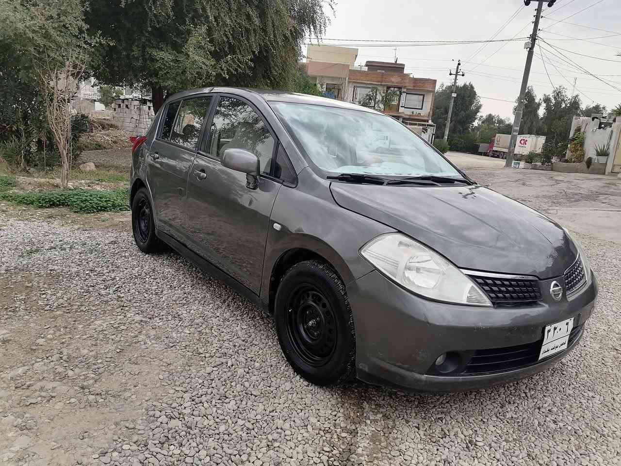 تیدا مۆدیل2008 بڕاوەیە سەیارەیەکی تابڵێیەی جوان و پاکە مەکینە گەورەیە شوێن بڕاوەکانی زۆر جوان چاک کراوەتەوە عەیبی نیە چـــوار تایە و ویلی تازە بۆبەسراوە نوقسانی تیانیە تەقە و ڕەقەی بەشەرت گێڕ و مەکینە و تەبرید و گەرمی بەشەرت شاشەیە گێڕ ئۆتۆماتیک و عادیە کوشین جەکە ماشاءاللە هەتاحەزکەی بەکێش و هەڵمەتە بەنزین زۆر کەم ئەخوا  سـەقف و حیزام بەشەرت ناوزەرد خەلیجیە کوشن و سەقف و بەرەدەرگای دڕاوی نیە زۆر پاک و خاوێنە ناوەوە و دەرەوەی (شـوێن /کەلار) 
***********واتسئاپ+ڤایبەر      ***********
