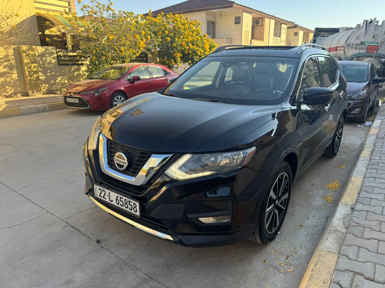 روج ٢٠١٩ SL فول فول مواصفات
قطعه وحده صبغ بدون دواخل شرط صور الحادث موجود 
سعره ١٧٥ بيه مجال للشراي 
مكاني كركوك
***********
