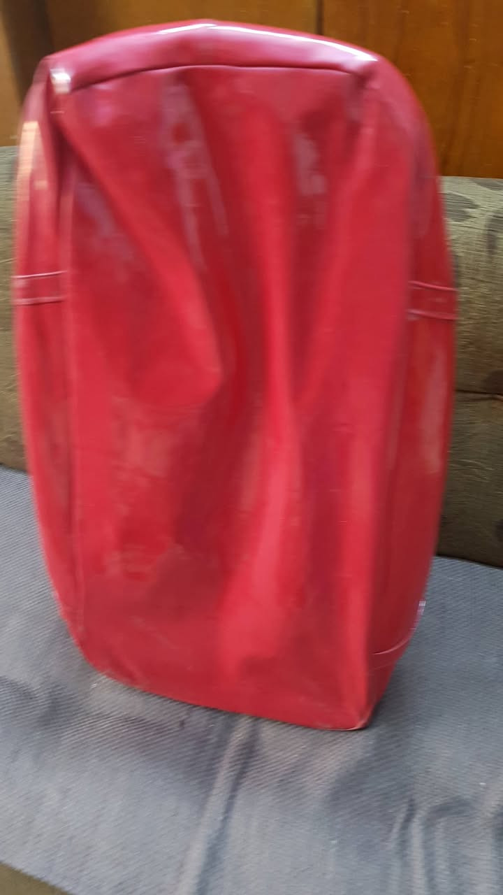 طبلات عدد ٤ سعر ٢٠
جنطه سرير طفل جلد روغان السعر ٣٠
@الجميع 
***********
