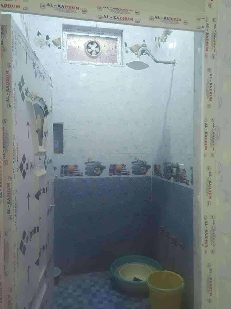 ( مشتملات عدد ٢ ) في حي ( الجديدة ) 
بجانب ( اعدادية الزبيدية للبنات )
مساحة كل مشتمل ١٣٠ م - بناء طابوق - اساس رفت
طابقين - ( كل مشتمل يحتوي على ٢ غرف نوم )
( سيراميك درجة اولى ) - مجاري ثقيلة + خفيفة 
تبليط - ( كل الخدمات متوفرة ) ( بناء جديد )
( يباع واحد منهم او ثنينهم )

للاستفسار مراجعة مكتب غازي للعقار     
واسط - الزبيدية - قرب أفران المائدة   ***********   
***********
