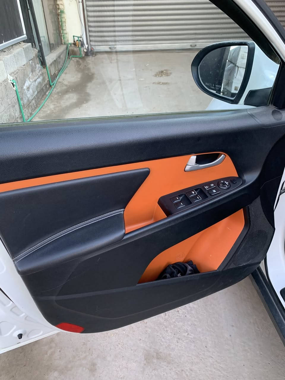 كيا سبورتج 2013 خليجي  فول مواصفات 1/1 رقم سليمانية باسمي هزة جديدة مكفولة من الصبغ والتبديل السونار مرفق بالمنشور   
محرك مفتوح بصمة تشغيل بصمة ابواب كشنات جلد 
باقي المواصفات المعروفة 
ماشية 123 الف 
السعر 157 وبيها مجال بسيط 
العنوان ديالى 
للاستفسار ***********
