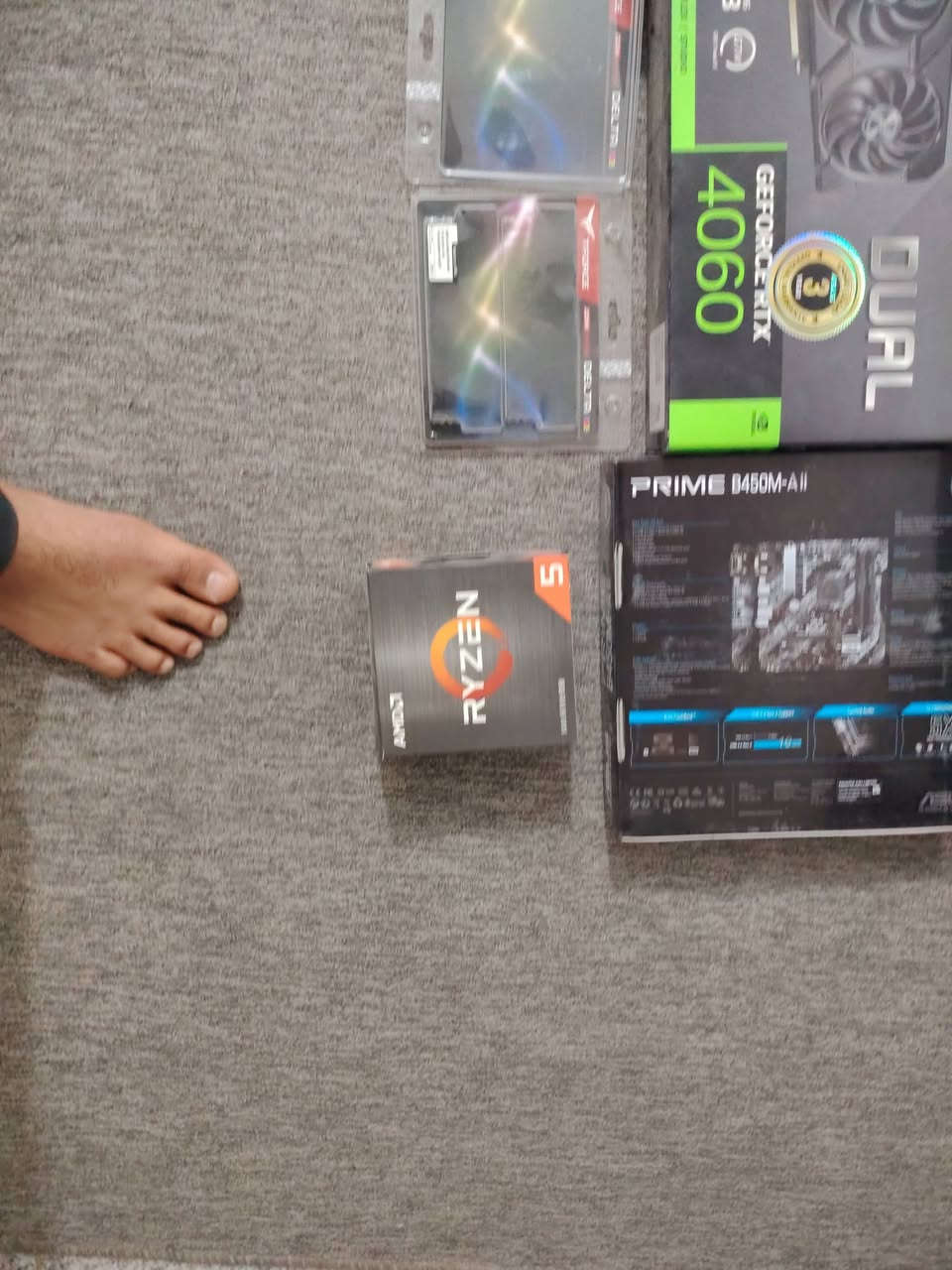 سلام عليكم pc كامل البيع كبل شغل وتلعب متعتاز اي قطعه الموصفات الكراتين موجوده
رام 32   3600
وبيها موبرد مائي يوبي اس 3000
كرسي كيمك يعني فول شاشه 240هيرتز 2k 
لله شاهد استعمال كلش قليل مكاني نجف ما عندي توصيل 
حته حساب ستيم اوف لاين اطيكيا ويها سعر قفل مليون ونص قفل وسل عليها شكد جيب كامله مكمله وهذا رقمي ***********
