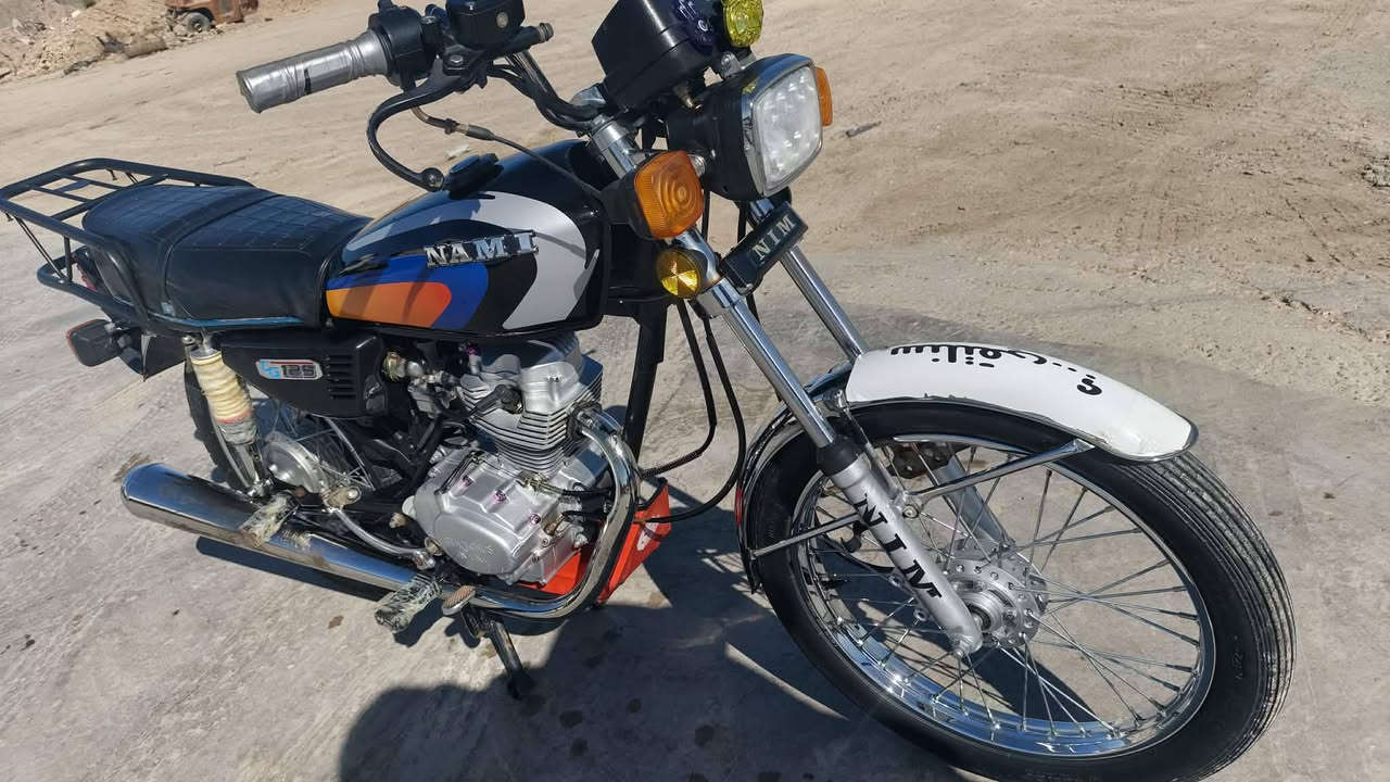 متاح نامه للبيع 23مكفوله درجه نضيفه (اصولي) السعر اتصل وبيك خير ودلل ***********
ملاحضه *الدراجه بالاوراق صفره يعني بس تانكي مبدل 

وتانكيه البلاد هو وصفاحياته موجود
