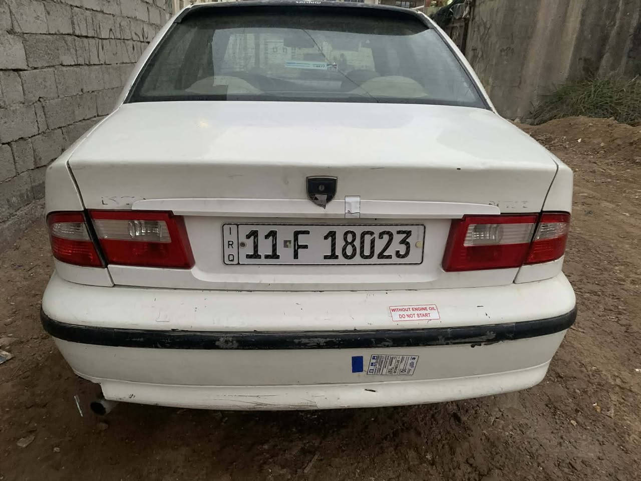 سمند بالاصل موديل 11 مسجلة 10 داخلها عسلي ..كير ومحرك وتبريد وصدر ومشط مكفولات  السياره مابيها نقص ومحدثه سومر مابيها ضربه حلوه فقط خياس معمر هلال خلفي مدوشمه سنويه لل28 انكليزي ترايها ناعم زيرو ماشيه 97 الف رايدها ب43$ بغداد الشراي يتصل ***********
