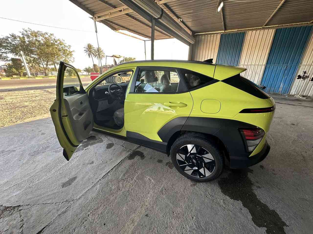 السلام عليكم 

((للبيع فقط ))
هونداي كونا 2024
وارد امريكي 

((السيارة جاهزة وكاملة وحادث خفيف بدون ايرباك بدون كلوب ب الدشبول
ومكفولة عدا حادثها ))
(( بصمتين كتلوكات الشركة ارضيات سبير وعدة كاملة بوضع  الشركة ))

🪬حادث مرفق بالصور 
ورقم الشاصي🪬

KM8HBCAB3RU066817

 🪬((بدون رقم ))🪬

تترقم جميع المحافظات 
((المواصفات))

🪬عداد13,000مــيل mi

🪬اللون ليموني ممميز 🍋 

🪬 داخل ابيض 

🪬 محرك 2000 دوش 
وباقي الموصفات المعروفة
العنوان بابــل مركز المدينة
 📞 هاتف ‭***********
واتساب +اتصال + ماسنجر
