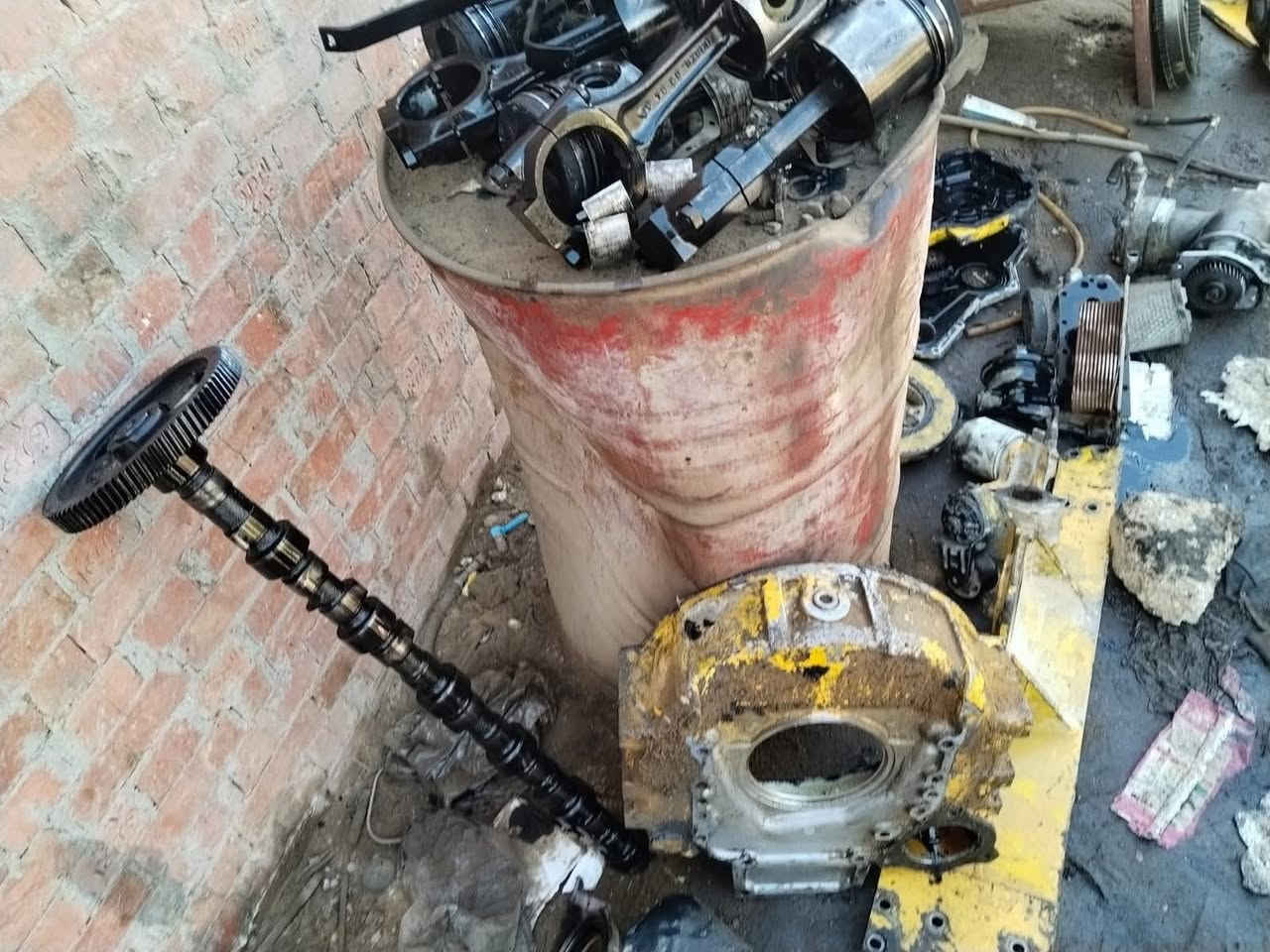 🔧 مع ضغط الشغل اليومي، أي معدة ممكن تحتاج صيانة دقيقة وسريعة.
الحمد تراك بتوفر خدمات متكاملة لصيانة المعدات الثقيلة باستخدام خبرة كبيرة واهتمام بأدق التفاصيل.
هدفنا إن معداتك ترجع للعمل بأفضل أداء وفي أسرع وقت ممكن.


**إذا كنت صاحب هذا الإعلان وتريد حذفه لأي سبب، رجاءا أرسل رسالة إلى الدعم الفني**