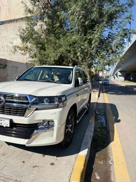 السلام عليكم 
للبيع فقط لاندكروز موديل 2021 
فول مواصفات SAS باب اول 
كراند تورنك GXR
مكفوله كفاله عامة عدا تكحيلات بسيطة  
ماشيه 48 الف 
رقم بغداد إنكليزي 
 
السعرر 595 $ وبيها مجال بسيط 
الهاتف/***********
0781 375 9498
العنوان بغداد الكاظمية
