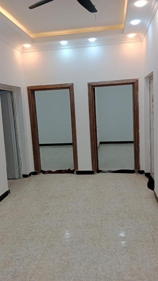 🔴
للبيع 
بيت بمجمع السلام (العدول) بالموحيه 41
كامل جاهز للسكن 
مساحه 200م
غرفتين وصاله واستقبال وصحيات داخليه وخارجيه +حديقه وكراج 
صاحب البيت هو مكمله وعلى تنفيذ الشركه 
البيت مطلوب 46 مليون مبادره المصرف العقاري تسديها الشهر 241 الف فقط 

السعر الكلي 215 وبي مجال 

***********
