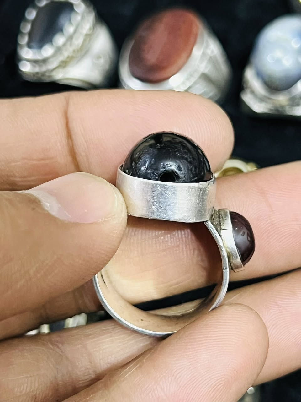 عقيق شفة قديم تواصل خاص***********
