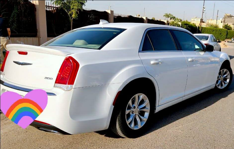 سلام عليكم
للبيع اوباما موديل. ١٥ كلين سياره جديده جدا  مال بيت ماشيه ١٢٧ حقيقي. سبير نازل مره  وحده مابيهه صبغ فقط بارد قليل.كلش ماشر علي بالصور. رقم اربيل الدولي الجديد السعر ٢٣٥ بيهه مجال  المكان بغداد حي العدل. اي ستفسار الاتصال ع رقم رجاءا مكلف بالنشر   
***********
