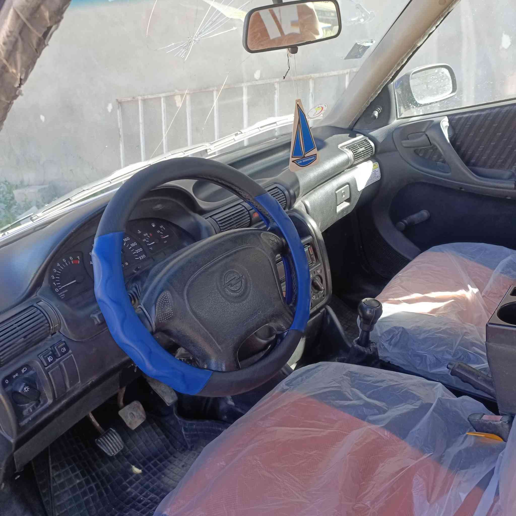 السلام عليكم اخوان
اوبل استرا موديل ١٩٩٣ وارد يابان

كير عادي مكينة 20

اخوان سيارة كاملة ميكانيك وكهرباء مكينة وكير حاوية

صدر حاوية نشالله مبيهة نقص

مكينة صافية زلال

سيرفز طافي

سايد بريك شغال

مازدات جدد دعامية جديد 

ضفيرة محرك فيت بم طوافه جديد

عقل مكينة جديد 

اخوان السيارة متعوب عليهة ونضافتهة كدامكم

سيارة مال واحد يشتغل بيهة عله باب الله تخليهة بلبيت سيارة متعب مو مثل اليعرضوهن ملزكات ويومية بصناعي اخوية هاي سيارة انساهة حبيبة ولي تخدمة يدلل 

مكاني ديالى خالص *********** سعر 43بي مجال للطيبين
