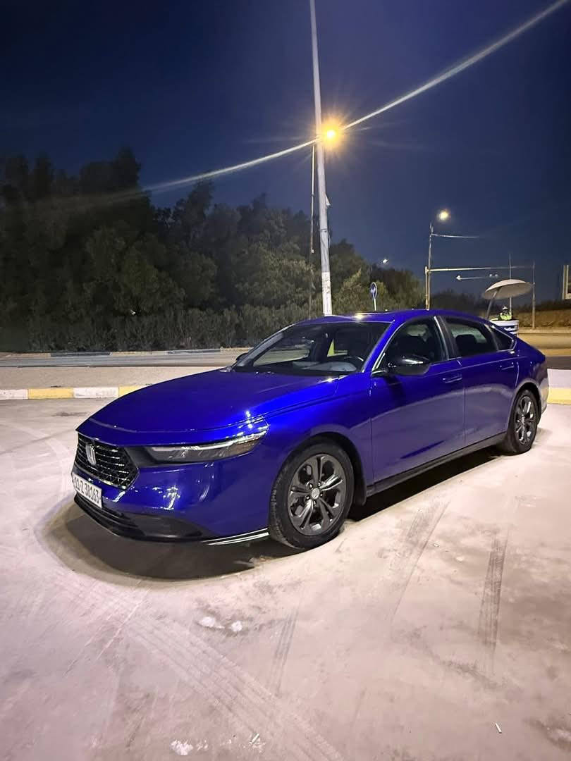 اكورد سبورت هايبرد 2023
للبيع   

ماشيه. 41 الف  

حادث. جاملغ. امامي. فقط.  قطعه وحده صبغ 

بغداد اليرموك 

صور الحادث. مرفقه. 

***********
