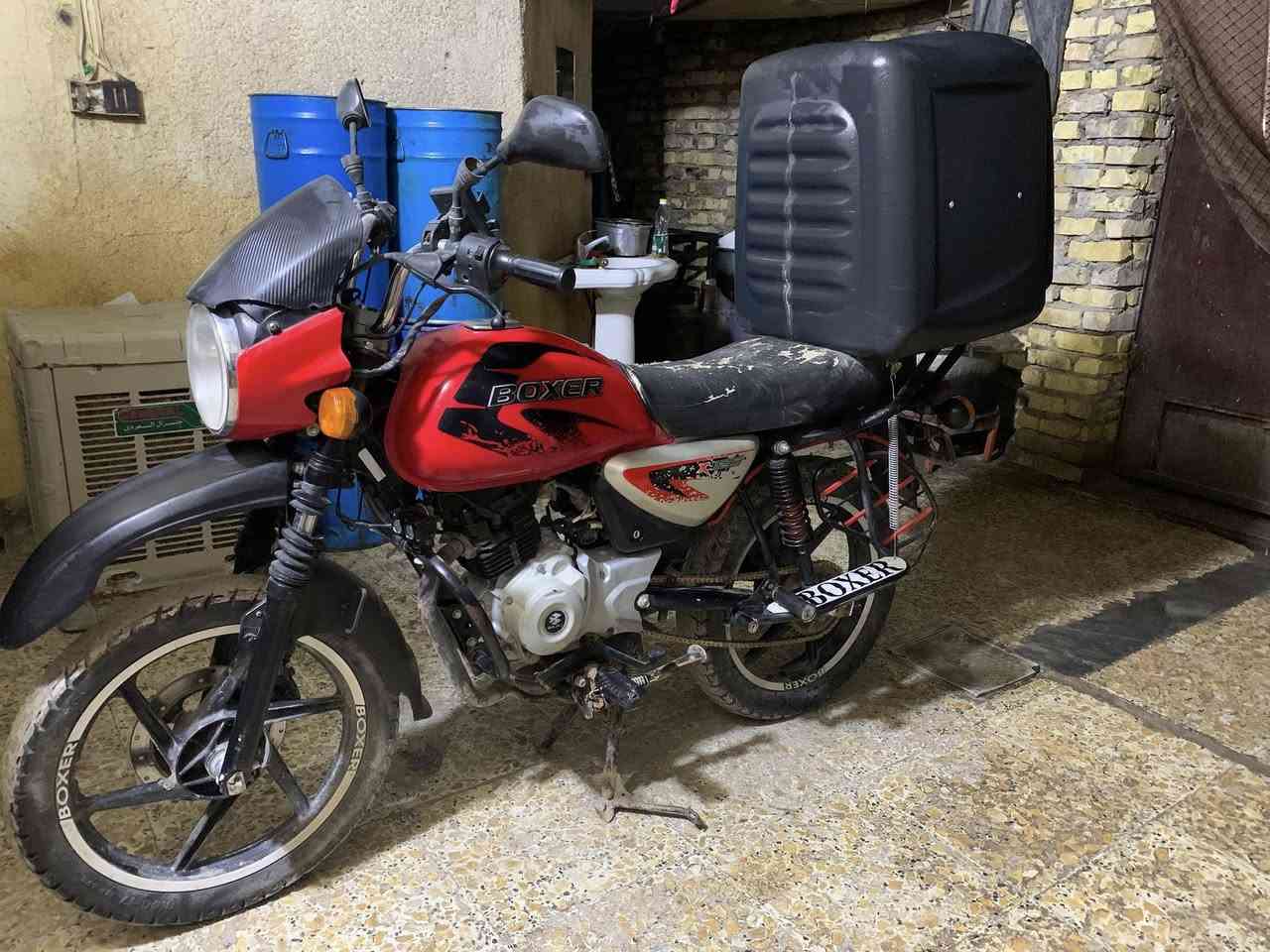 سلام عليكم 
دراجه بوكسر للبيع موديل 22 

بدون أوراق اكفلها من السرقه

مجفته تجفيت شركه كلج جديد باتري جديد سلف جديد كابريتر جديد زنجيل جديد واير كلج +بانزين

ادامه كامله عل دراجه 

مكاني بغداد -سبع البور 

السعر 850 وبيها مجال 

 وتساب ***********
اتصال.  ***********
