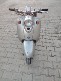 كلاسك عبد الحليم  شغالة  السعر 100  بغداد الشعب 07719434704