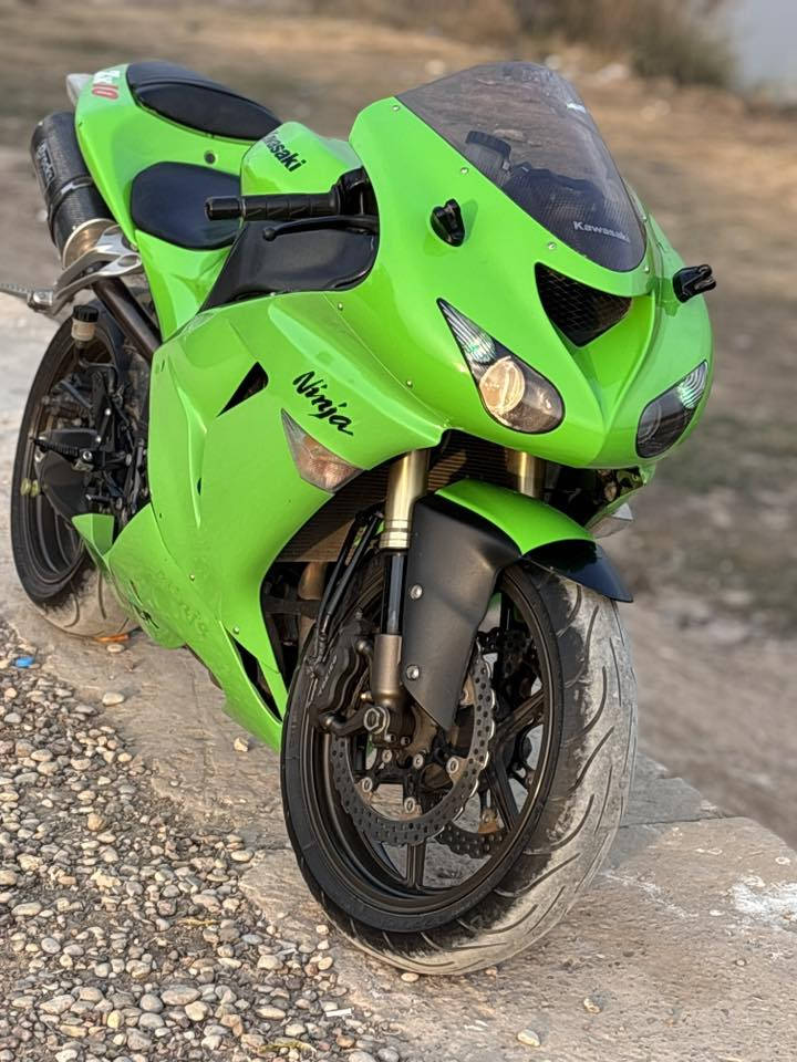 سلام عليكم
Kawasaki - ninja -zx10r 

مكينة 1000cc 

موديل 2006

(رقم واسط تحويل ثاني يوم)

الدراجة مكفولة كفالة عامة 

شتكلي أكلك مكفول

كهربائيات - عقل - ضفيرة - شاصي

الدراجة ماشية ( 13 ألف ) خارج العراق 

مماشية بالعراق شي قليل كلش

الدراجة أمريكية حادثها كفرات صفاحيات مصلحات و مصوبغات فقط فقط فقط 

( بيها فطر بالبچم يم يدة الگلچ )

الكزوز (كاربون فايبر أصلي نفس المزاد )

دمبر كاىسكي بلادي (أصلي نفس المزاد )

المري موجودات 👌
السعر 43 و بيها مجال بسيط

مكاني واسط صويرة 

أستفسار اتصل و تدلل 

***********
