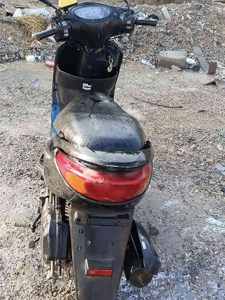 السلام عليكم 
دراجة اكزز للبيع 
دراجة نضيفة مكينة نضيفة ما مفتوحة نگره سلف دراجه فول مواصفات 
ومابيها أي نقوصات 
للاستفسار ‏
‪‏‪***********‬‏. 
مكاني بغداد تقاطع النهروان
