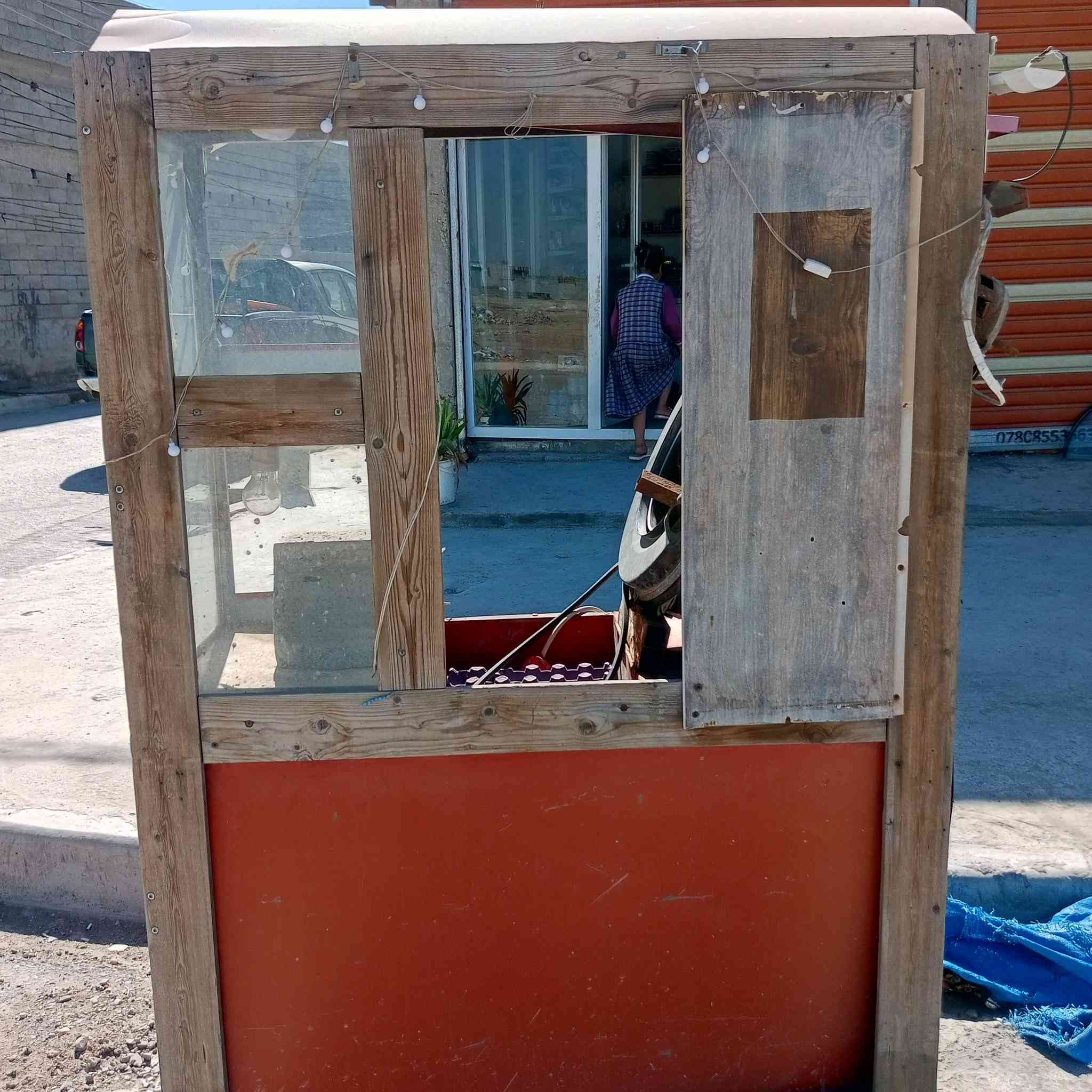 السلام عليكم ماكينه حب للبيع وبسعر مناسب جدا والاستفسار رقم‏***********
