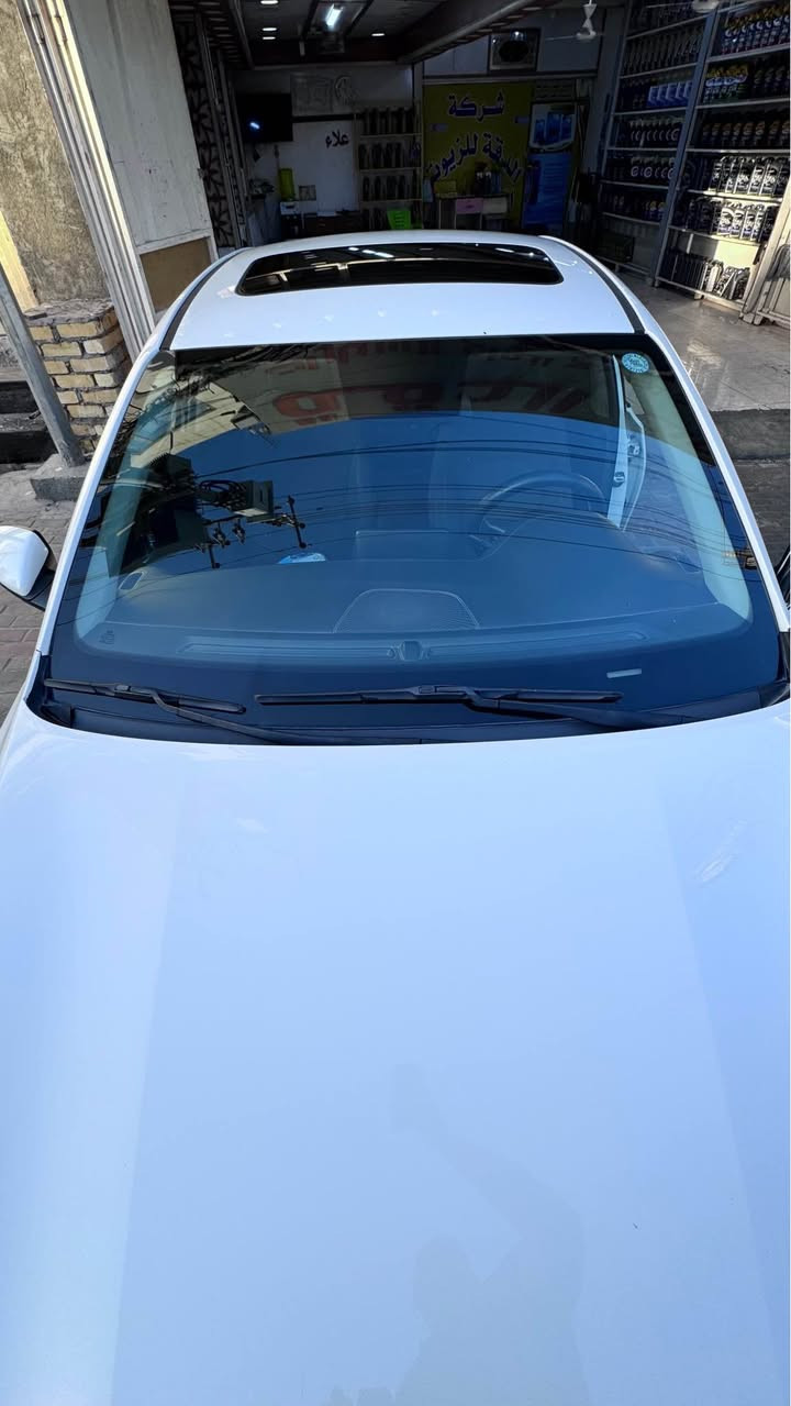 كيا سيراتو 2019 خليجي
رقم جديد – تحويل مباشر

الممشى: 178 ألف كم
المواصفات: تحكم بالستيرن + فتحة سقف

الحالة:
 • قطعة صبغ (قبق الجنطة)
 • قطعة بارد (جام لغ أمامي)

السيارة بحالة جيدة.
السعر : 140 ورقة وبيها مجال بسيط 

العنوان: كربلاء
للتواصل: *********** كربلاء, العراق
