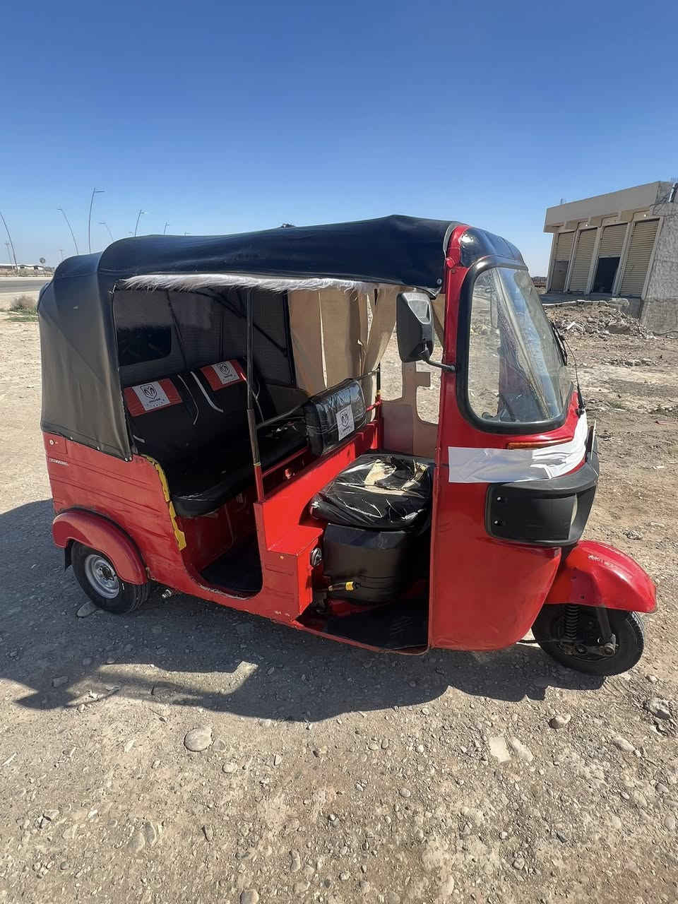 موديل ١٨
نضيفه مال شغل
ارقام عربي 
مكينه نضيفه
السعر ٤٦٠٠وبيه مجال بسيط 
العنوان ديالى بعقوبه 
***********
